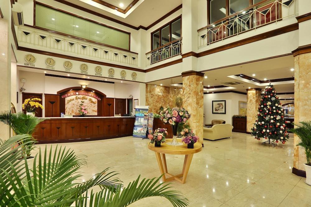 הו צ'י מין סיטי Lotus Saigon Hotel מראה חיצוני תמונה