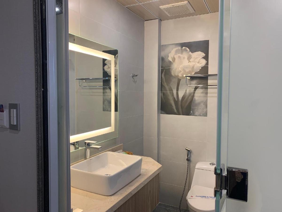 הו צ'י מין סיטי Lotus Saigon Hotel מראה חיצוני תמונה