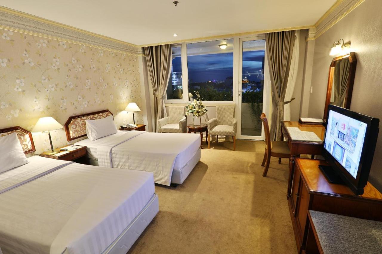 הו צ'י מין סיטי Lotus Saigon Hotel מראה חיצוני תמונה