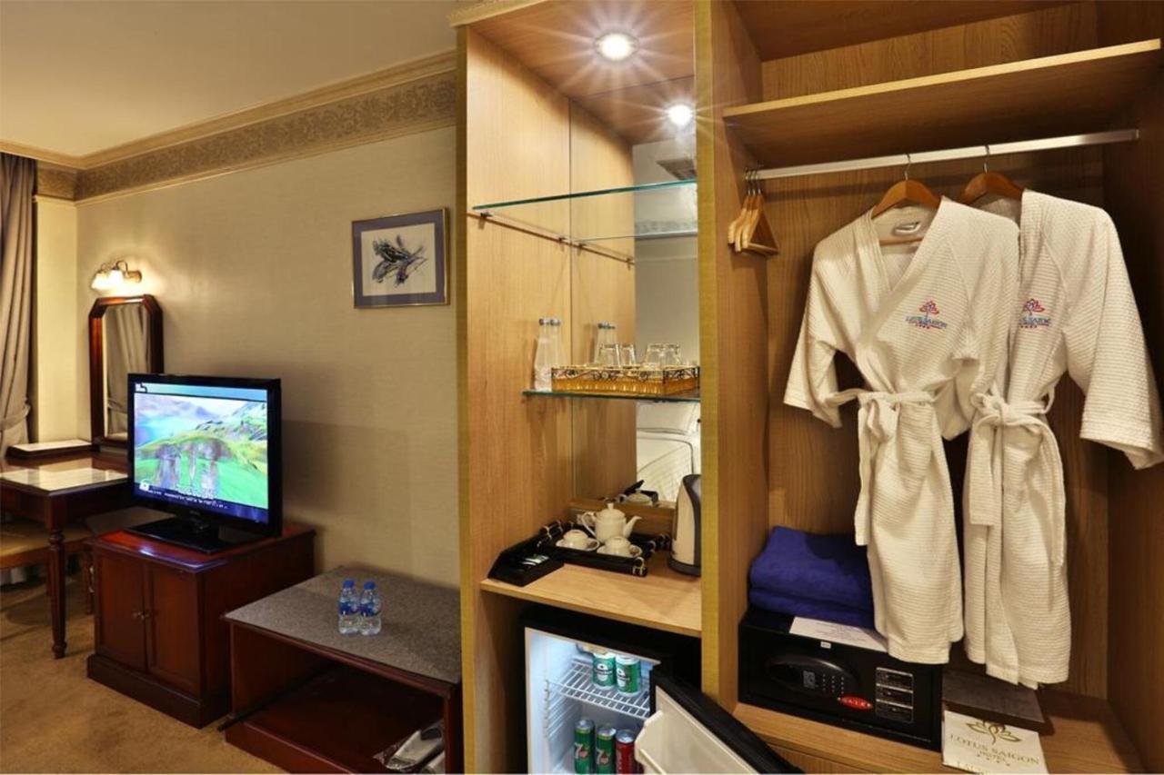 הו צ'י מין סיטי Lotus Saigon Hotel מראה חיצוני תמונה