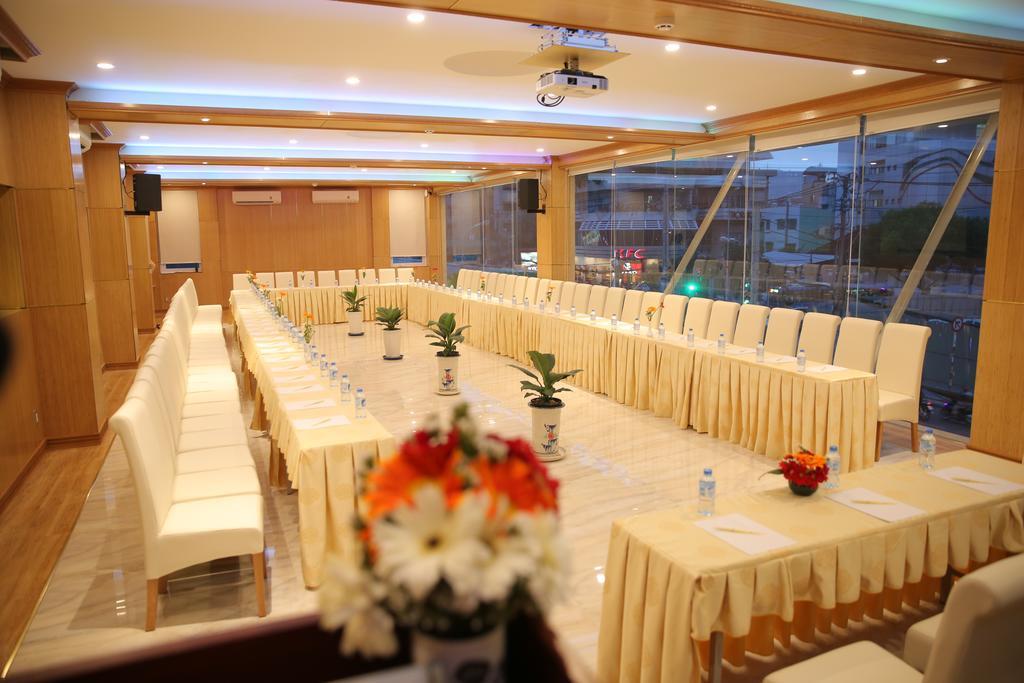 הו צ'י מין סיטי Lotus Saigon Hotel מראה חיצוני תמונה