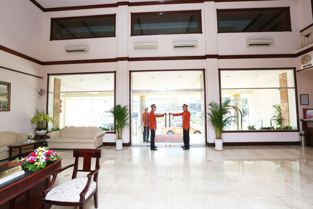 הו צ'י מין סיטי Lotus Saigon Hotel מראה חיצוני תמונה