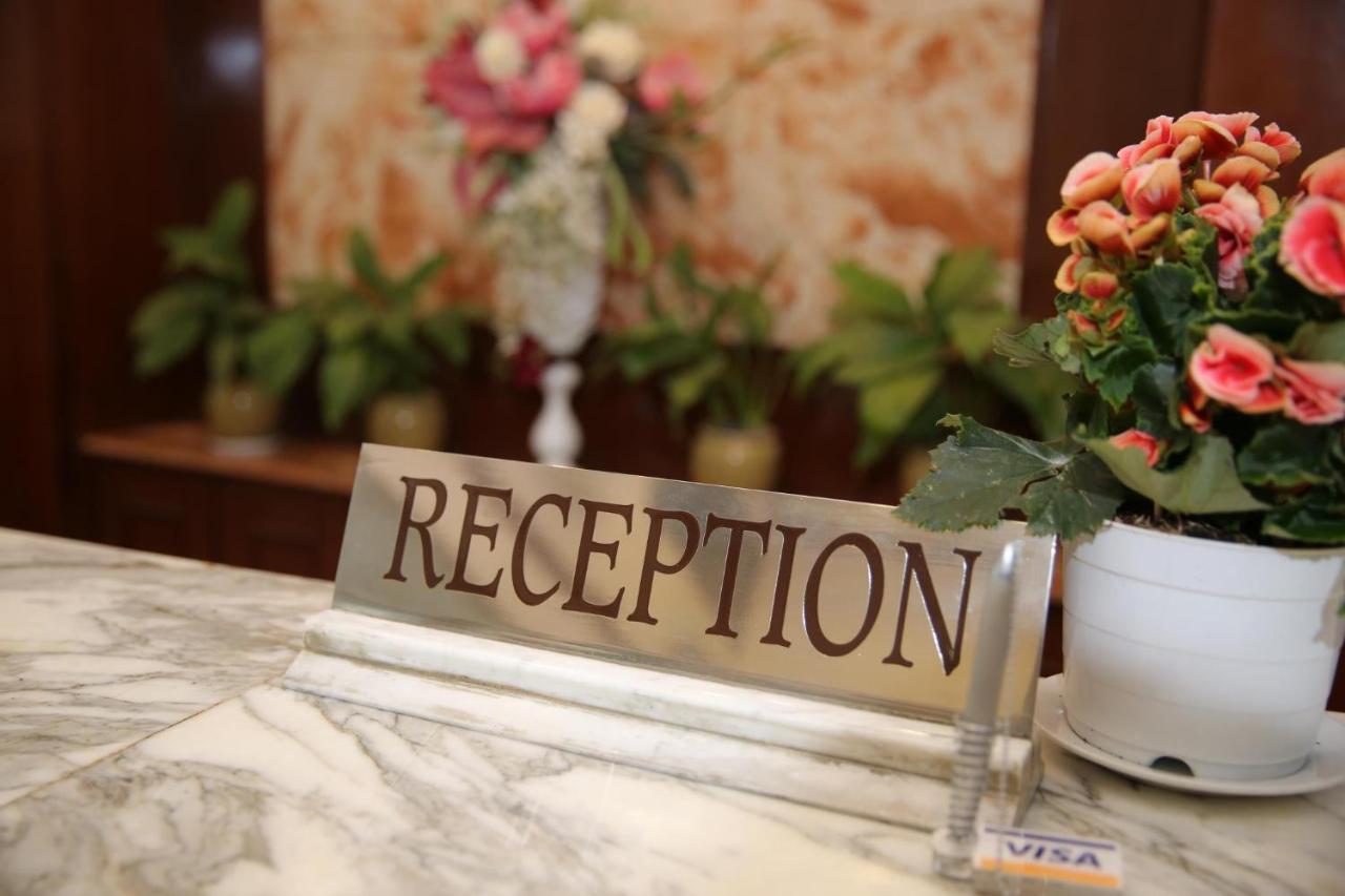 הו צ'י מין סיטי Lotus Saigon Hotel מראה חיצוני תמונה